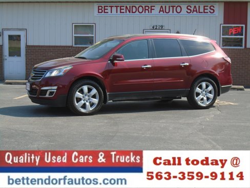 Used 2017 Chevrolet Traverse LT w/ Traveler's Package image 1