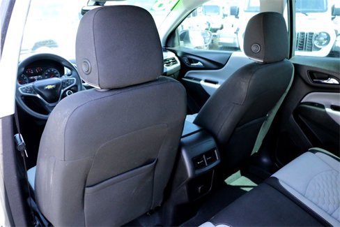 Used 2018 Chevrolet Equinox LS image 23