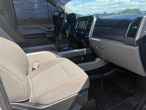 Used 2019 Ford F250 XLT w/ XLT Premium Package image 40