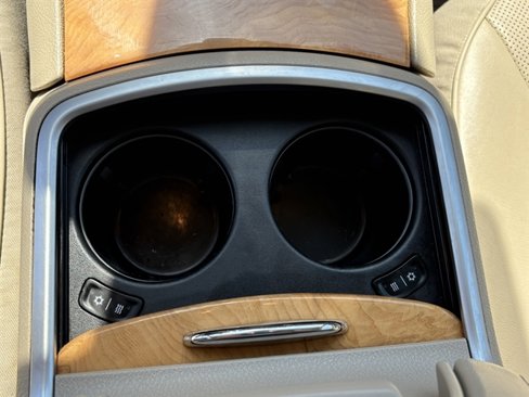 Used 2014 Chrysler 300 C w/ Beats Audio Group image 30