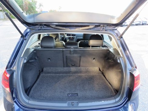 Used 2017 Volkswagen Golf SEL image 26