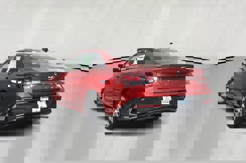New 2025 Hyundai Elantra SE image 5