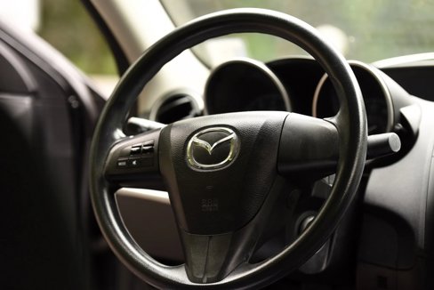 Used 2012 MAZDA MAZDA3 i Sport image 19