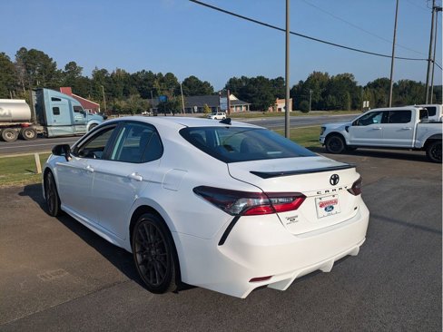 Used 2023 Toyota Camry SE image 12