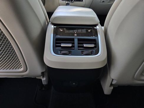 Used 2021 Volvo XC60 T6 Inscription w/ Protection Package Premier image 17