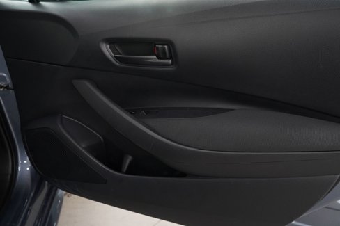 Used 2024 Toyota Corolla LE image 8
