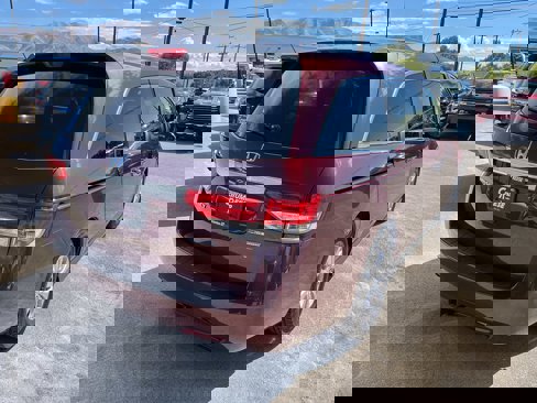 Used 2016 Honda Odyssey SE image 4