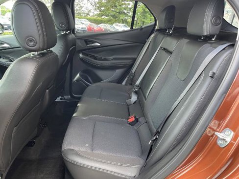 Used 2021 Buick Encore GX Select image 16