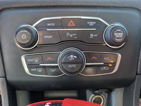 Used 2018 Dodge Charger R/T image 23