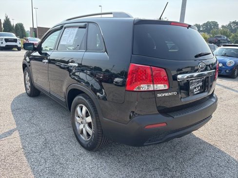 Used 2012 Kia Sorento LX w/ Convenience Pkg image 7