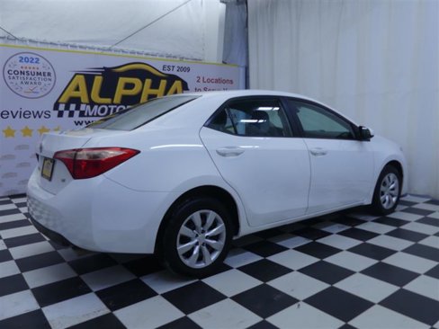 Used 2018 Toyota Corolla LE image 7