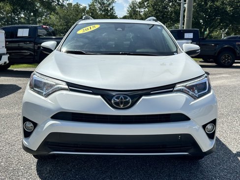 Used 2018 Toyota RAV4 Limited image 2