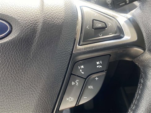 Used 2024 Ford Edge Titanium image 16