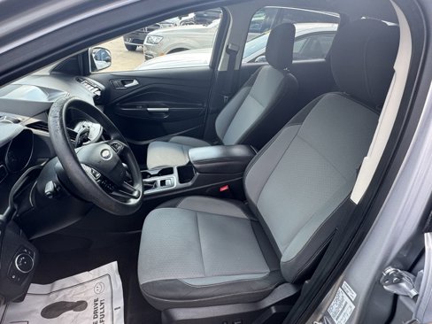 Used 2019 Ford Escape SE image 9