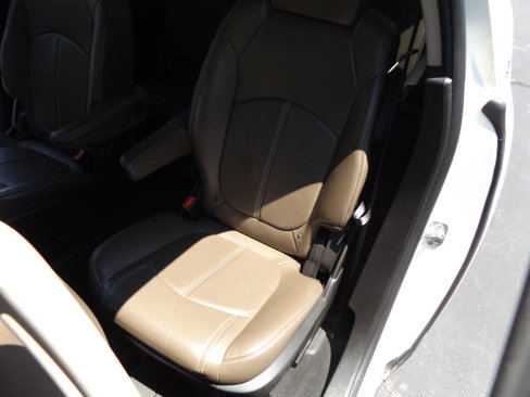 Used 2014 GMC Acadia SLT image 14