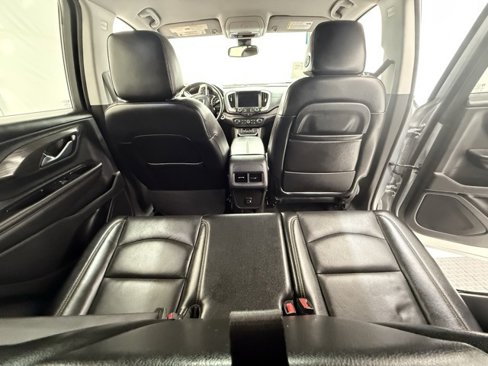 Used 2021 GMC Terrain SLT image 19