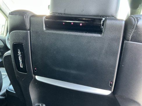 Used 2019 Chrysler Pacifica Touring-L Plus w/ Advanced Safetytec Group image 32