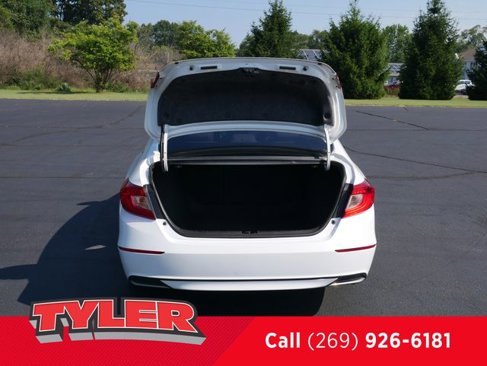 Used 2018 Honda Accord EX-L image 16