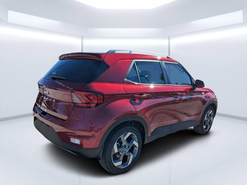 New 2025 Hyundai Venue SEL image 3