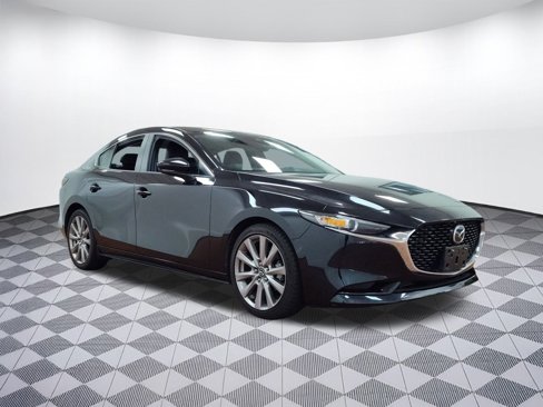 Used 2019 MAZDA MAZDA3 Sedan w/ Select Package image 6