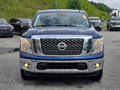 Used 2017 Nissan Titan SV image 10