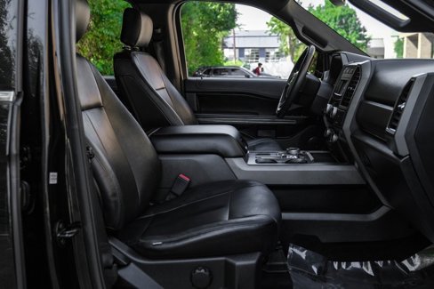 Used 2018 Ford Expedition XLT image 36