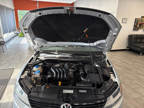 Used 2013 Volkswagen Jetta S image 40