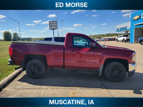 Used 2018 Chevrolet Silverado 1500 LT w/ LT Convenience Package image 4