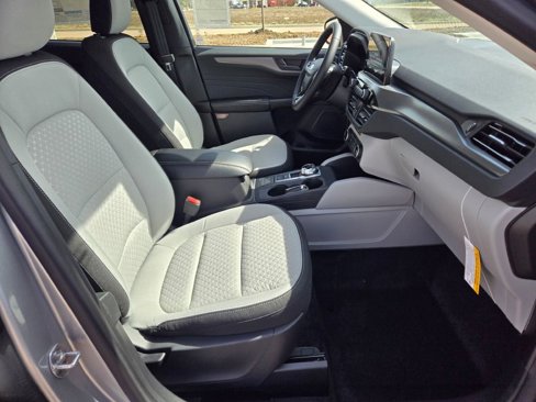 Used 2024 Ford Escape Active w/ Cold Weather Package image 6