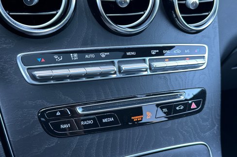 Used 2019 Mercedes-Benz GLC 300 4MATIC image 21