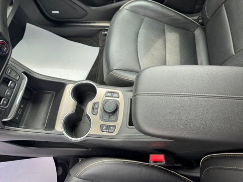 Used 2020 GMC Terrain Denali w/ Denali Premium Package image 25