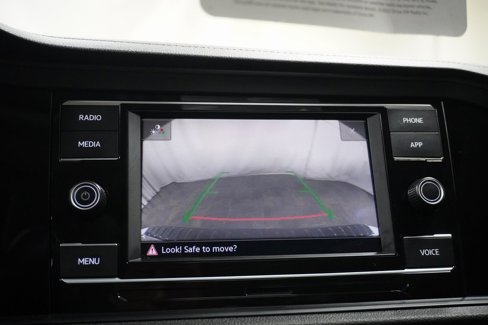 Certified 2023 Volkswagen Jetta SE w/ Panoramic Sunroof Package image 22