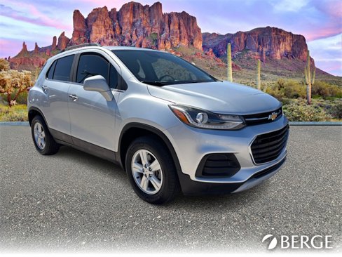 Used 2018 Chevrolet Trax LT w/ LT Convenience Package image 8