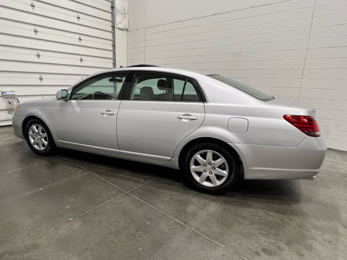 Used 2008 Toyota Avalon XLS image 4