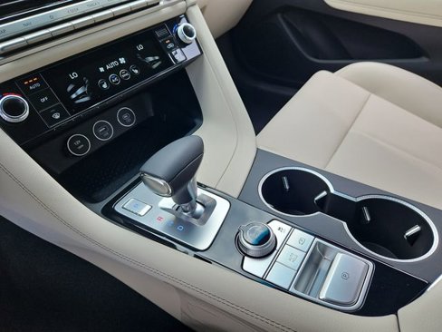 New 2026 Genesis G70 2.5T image 10