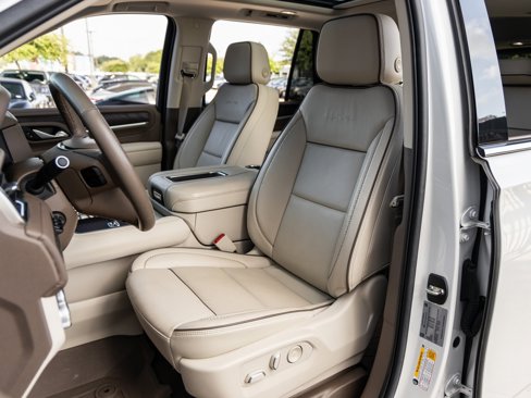 Used 2022 GMC Yukon Denali w/ Denali Premium Package image 21