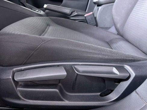 Used 2015 Volkswagen Jetta SE image 12