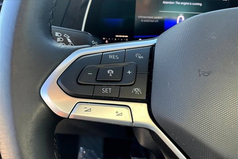 Certified 2022 Volkswagen Jetta SE w/ Panoramic Sunroof Package image 23