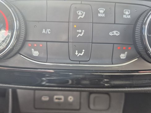 Used 2022 Buick Encore GX Preferred w/ Cold Weather Comfort Package image 33