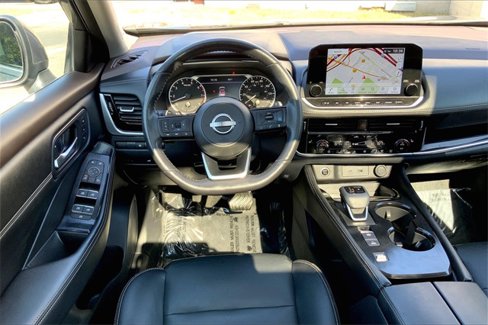 Used 2023 Nissan Rogue SL w/ SL Premium Package image 5