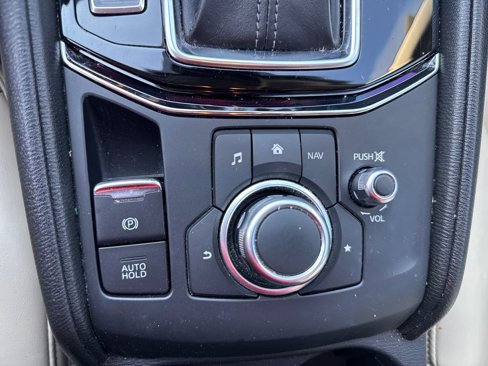 Used 2018 MAZDA CX-5 Touring w/ Preferred Equipment Package image 25