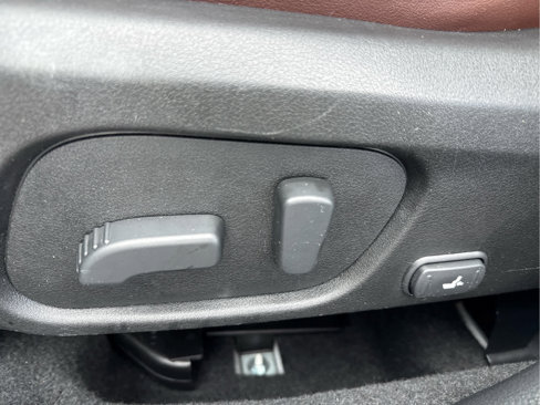 Used 2018 Subaru Forester 2.5i Touring image 9