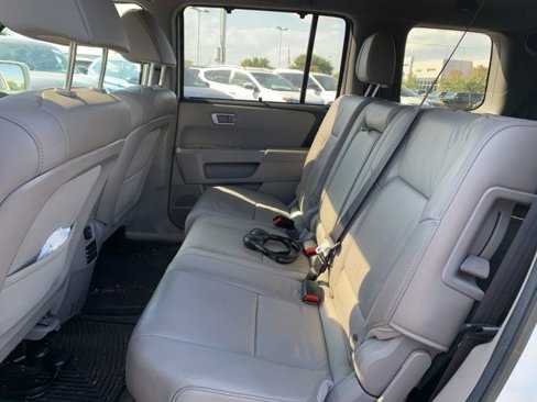 Used 2014 Honda Pilot Touring image 12