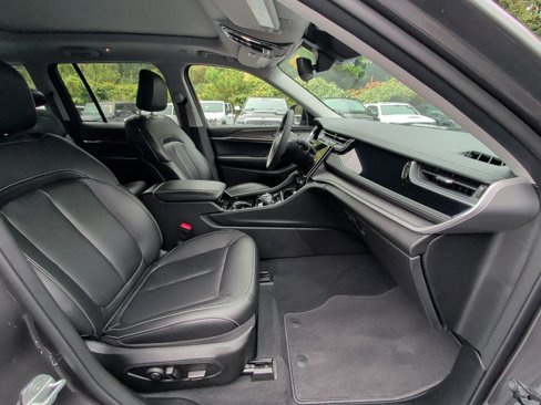 Used 2022 Jeep Grand Cherokee Limited 4xe image 18