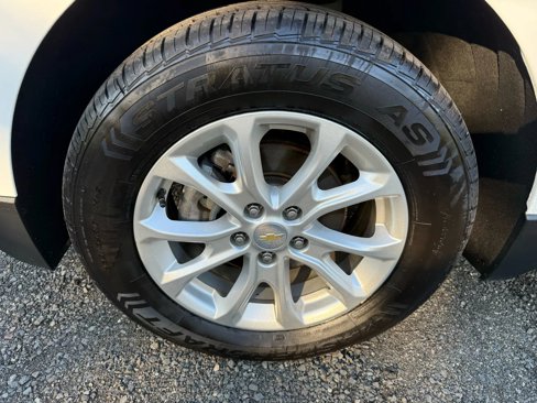 Used 2018 Chevrolet Equinox LT w/ Sun & Infotainment Package image 10
