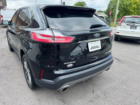 Used 2020 Ford Edge Titanium image 9