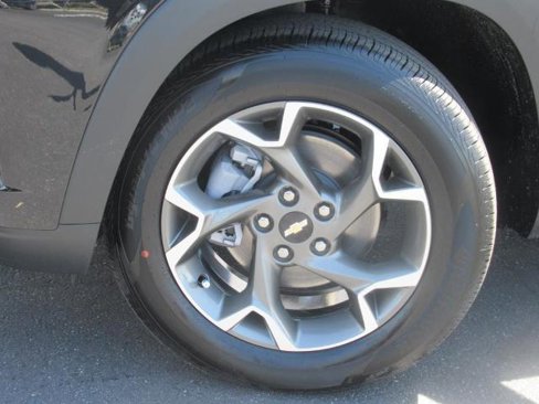 New 2025 Chevrolet Trax LT w/ Driver Confidence Package image 7