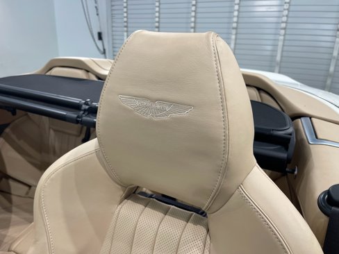 Used 2016 Aston Martin DB9 GT image 5