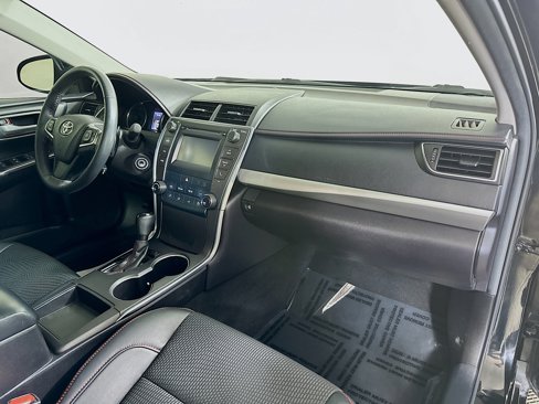 Used 2017 Toyota Camry SE image 26