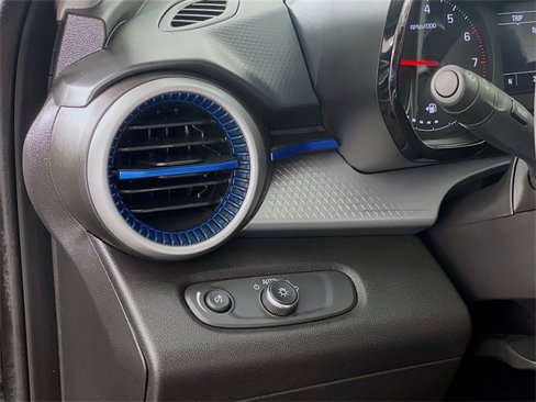 Certified 2025 Chevrolet Trax LS image 13